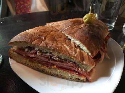 Las Tapas De San Juan Isabel La Catolica