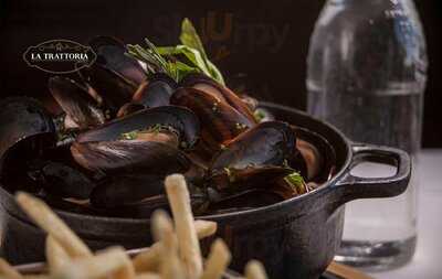 La Trattoria / Le Bistro