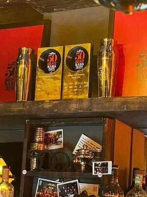 Hanky Panky Cocktail Bar