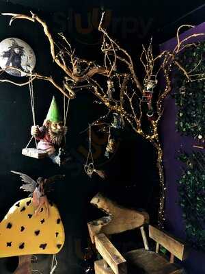 Salem Witch Store & Coffee