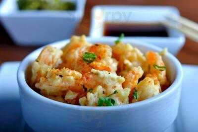 Daisuki Satélite Sushi & Burgers