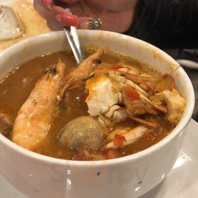 El Peladito Mariscos Beer And Baseball