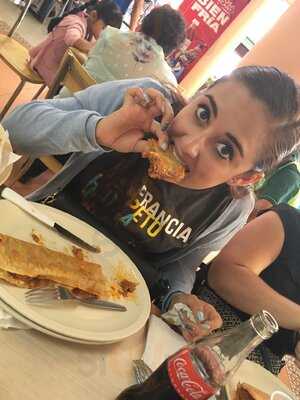 Los Machetes De Amparito