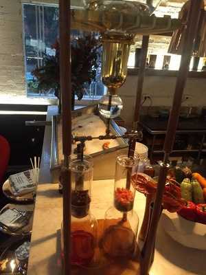 Ginos - Guadalupe Inn