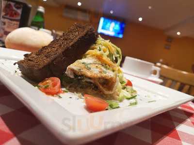 Ginos - Guadalupe Inn