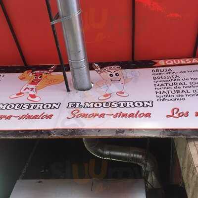 Hot Dogs El Moustron