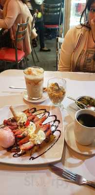 La Dulce Vida Creperia