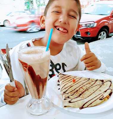 La Dulce Vida Creperia