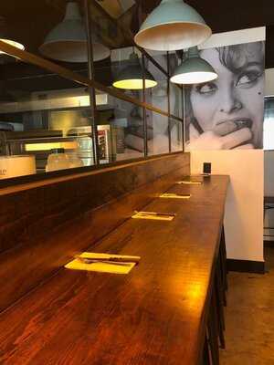 Doppiozero Pizza Romana