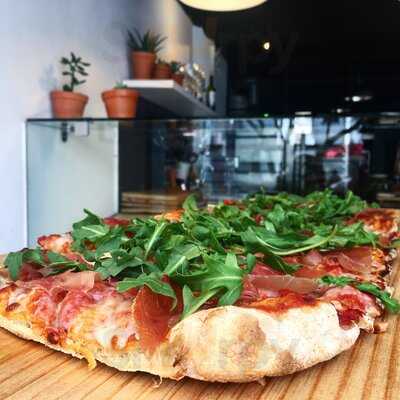 Doppiozero Pizza Romana