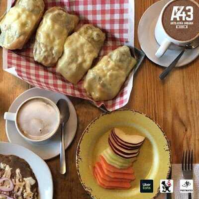 Antojería Urbana A43