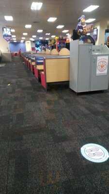 Chuck E. Cheese's