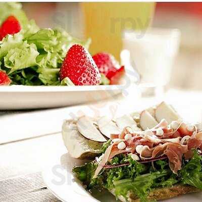 Claroscuro Gastropub