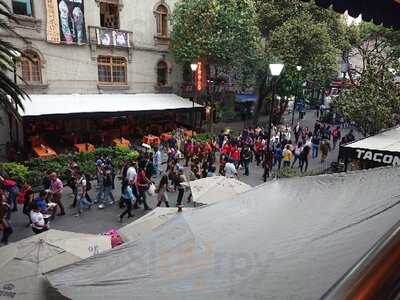 Salón Corona Génova