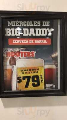 Hooters