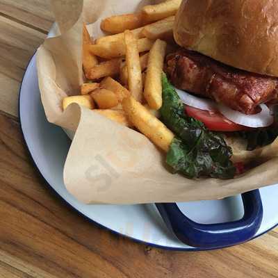 Tiradito Fish Tacos & Raw Bar