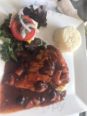 La Palapa Del Pacífico Y El Paisa