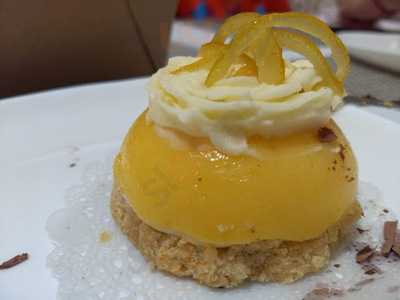 Las Mamazotas Kitchen