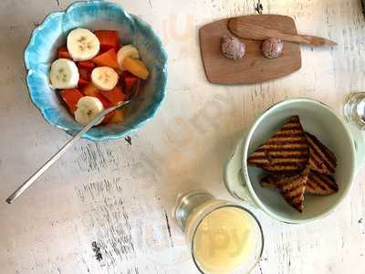 Las Mamazotas Kitchen