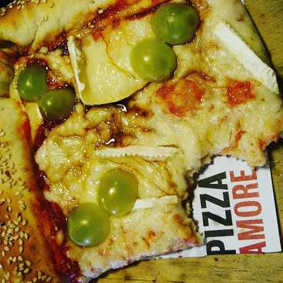 Pizza Amore