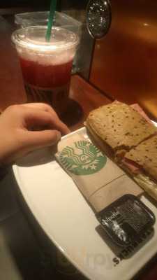 Starbucks Campos Eliseos