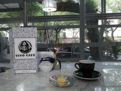 Yo Vivo Café
