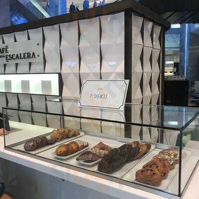 Café De La Escalera