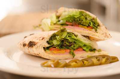 Fratello / Pizza A La Leña