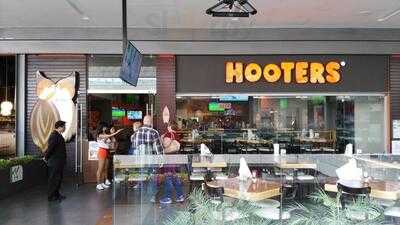 Hooters Oasis Coyoacan
