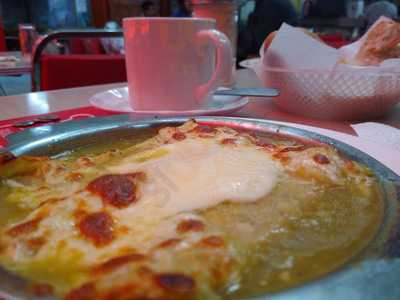 Café Y Resturante Trevi