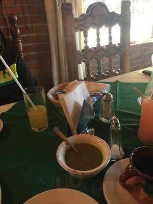 Cabaña El Zarco Restaurante & Bar