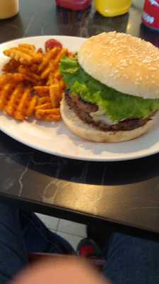 Pepis El Museo De La Hamburguesa