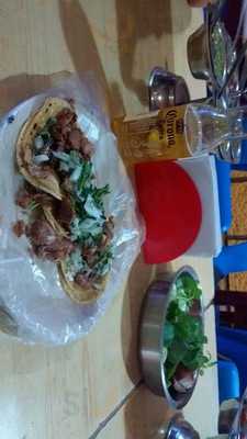 Taqueria Con Servicio De Bar La Cabana