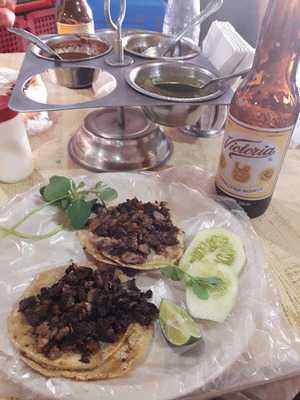 Taqueria Con Servicio De Bar La Cabana