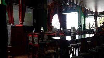 Mc Carthy's Irish Pub -- Satélite