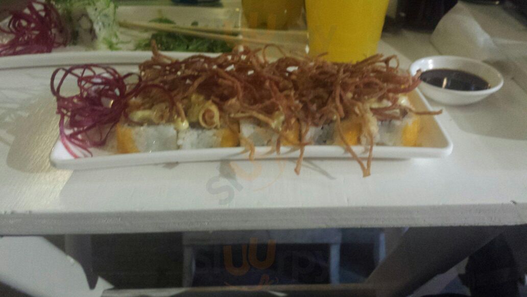 Taka Sushi & Cevicheria México