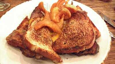 El Chuletas Southern Table & Bar