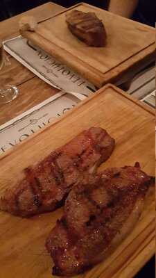 Revolucion Argentina Steak House