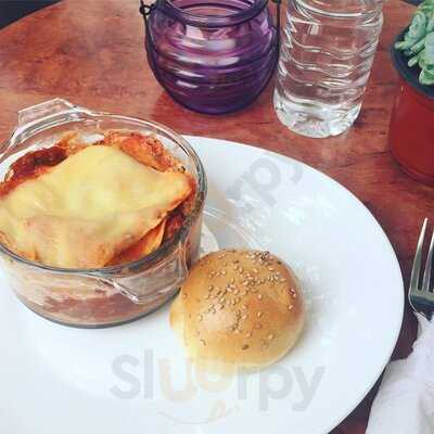 Sweet Berry Bakery & Cafe