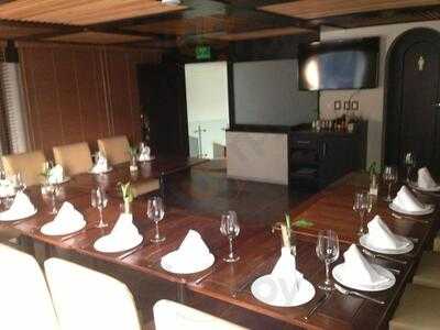 Amigos Restaurante & Bar