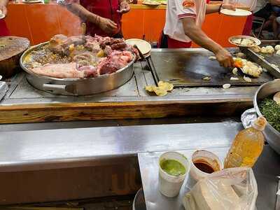 Taquería Los Güeros