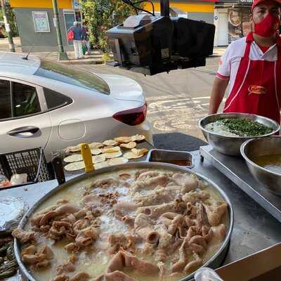 Taquería Los Güeros