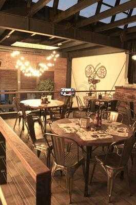 Penélope Tacos De Mar & Bar