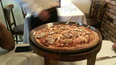 Gino´s Pasticceria Ejercito Nacional