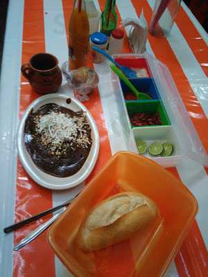 Caldos De Gallina La Guera