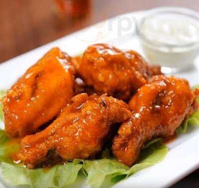 Dalluna Restaurante & Sports Bar