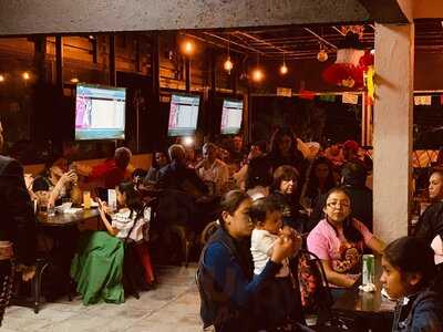 Dalluna Restaurante & Sports Bar