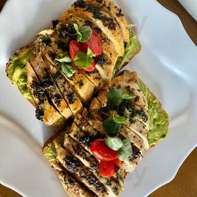 La Coffeeteria Bistro