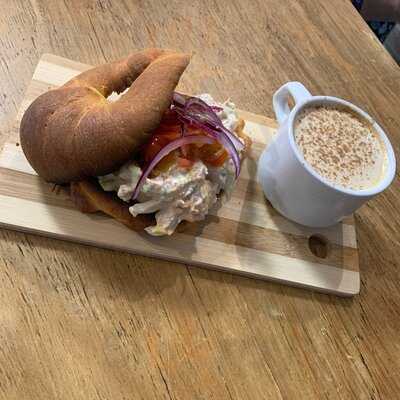 Madero Café & Barber