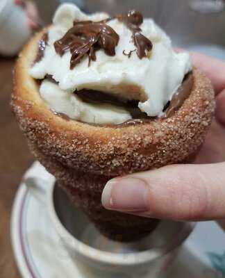 Trdelnikcln Rolling Bakery